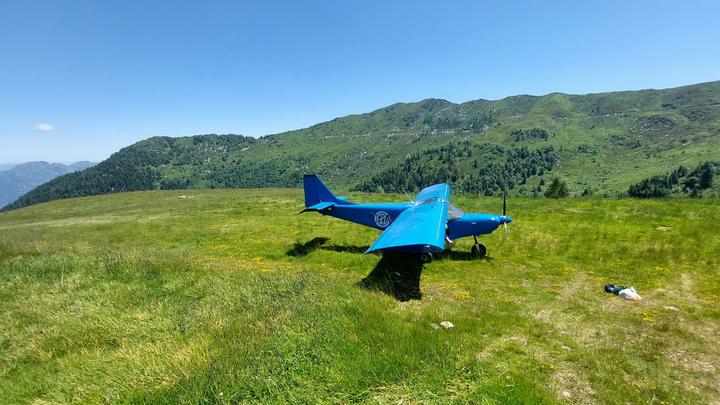 ICP Savannah del Gruppo Piloti Valsesia sull'altiporto di Meggiana, 1.630 m